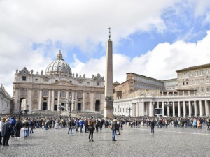 St. Peter's Square (Catholic Church)